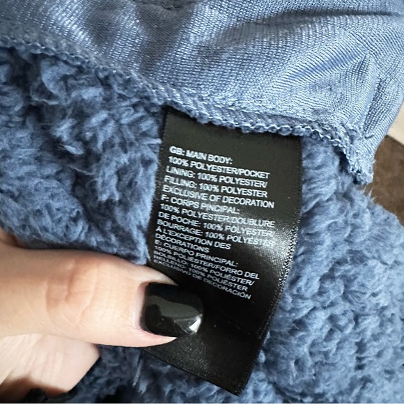 North face sweater— size small - Picture 13 of 13